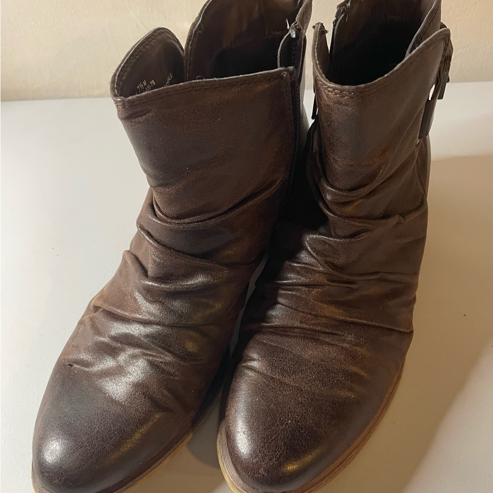 BareTraps Pennie Dark Brown Ankle Booties Moto Western Cowboy
